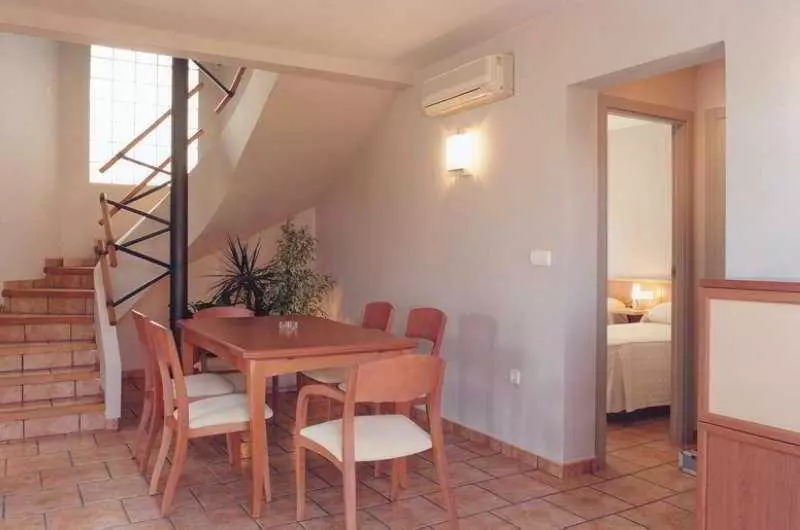 Apartamentos Augusta Los Pinares