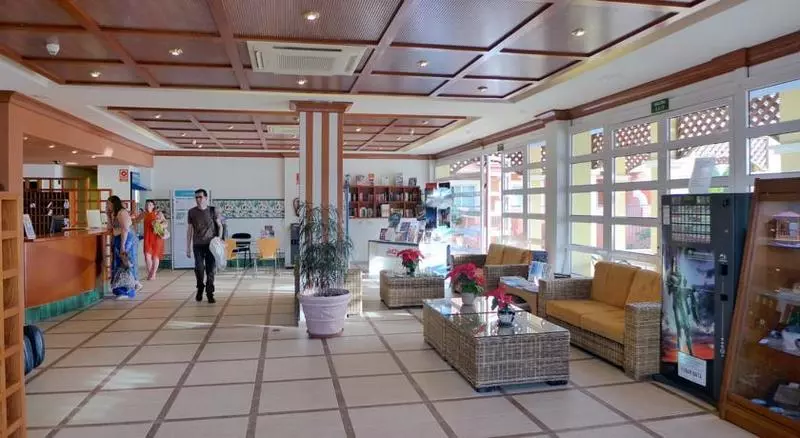 Apartamentos Granada Park