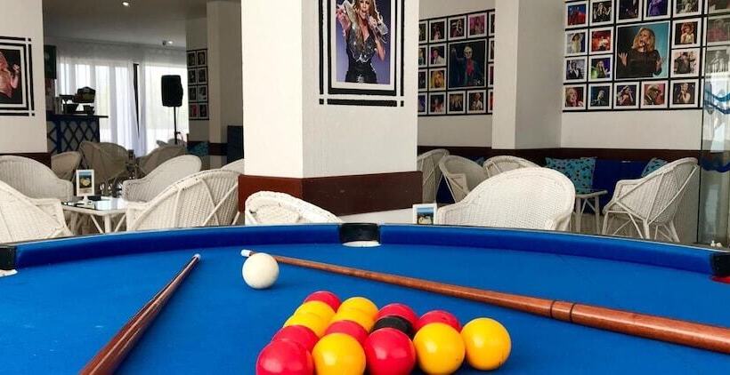 Apartamentos Turísticos Janelas Do Mar