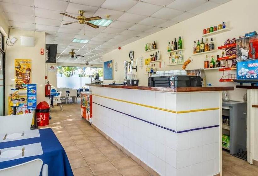 Apartamentos Turísticos Janelas Do Mar