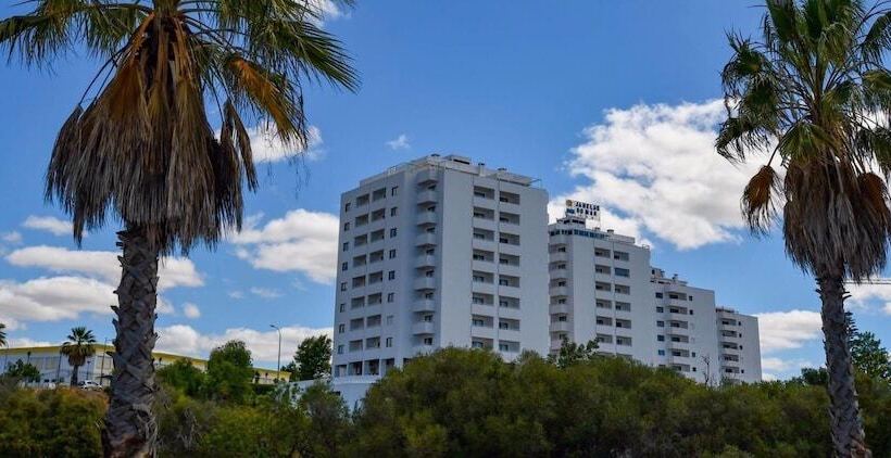 Apartamentos Turísticos Janelas Do Mar