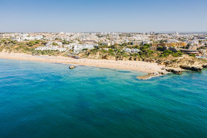 Auramar Beach Resort