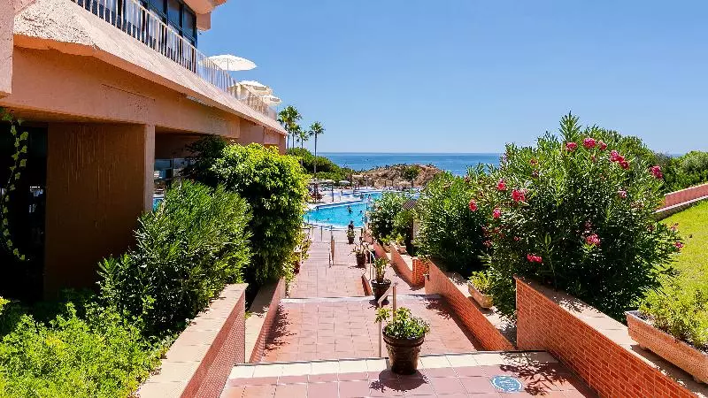 Auramar Beach Resort