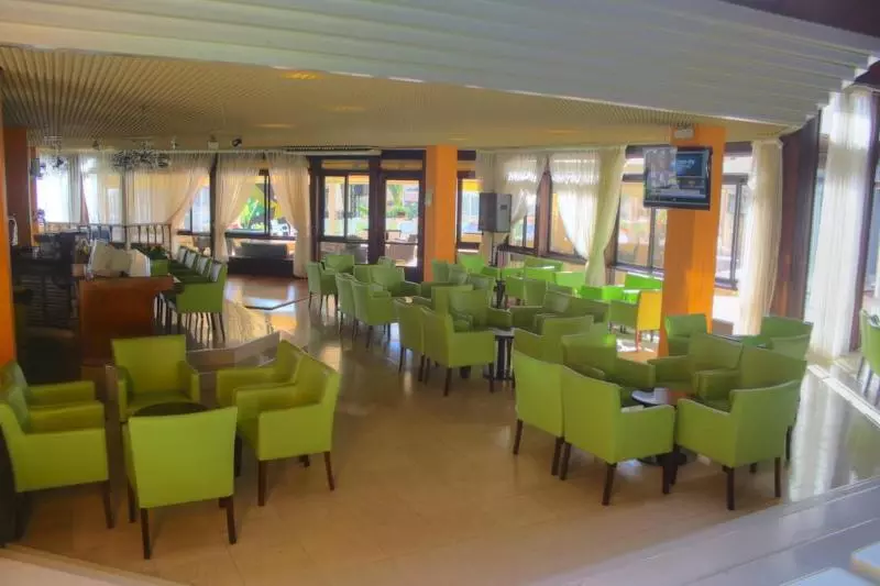 Auramar Beach Resort