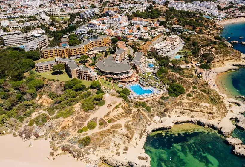 Auramar Beach Resort