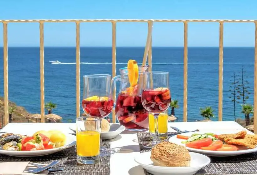 Auramar Beach Resort