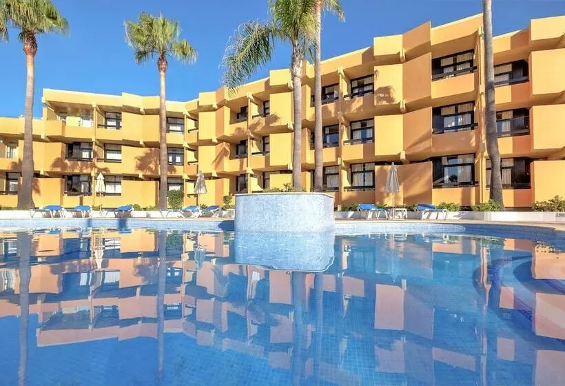 Auramar Beach Resort
