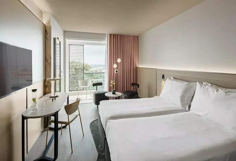 Azoris Royal Garden - Leisure & Conference Hotel