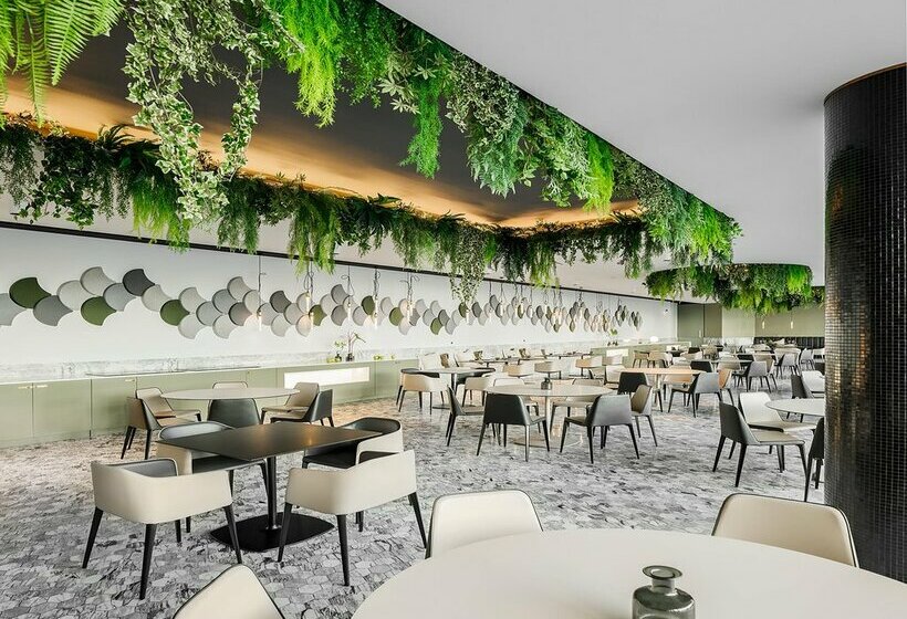 Azoris Royal Garden - Leisure & Conference Hotel