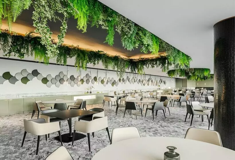 Azoris Royal Garden - Leisure & Conference Hotel