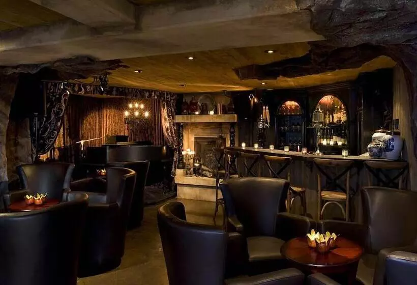 Отель Auberge Du Mange Grenouille