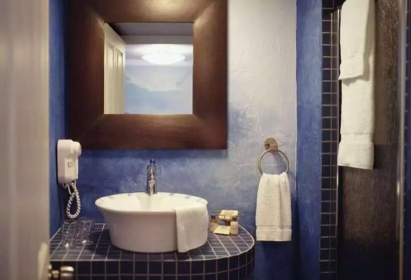 Отель Auberge Du Mange Grenouille