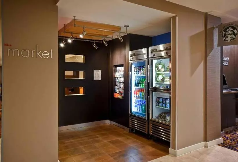 בית מלון כפרי Courtyard Cape Cod Hyannis