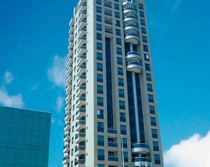 هتل Estanplaza Funchal Faria Lima