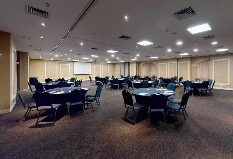 Hotelli Estanplaza Funchal Faria Lima