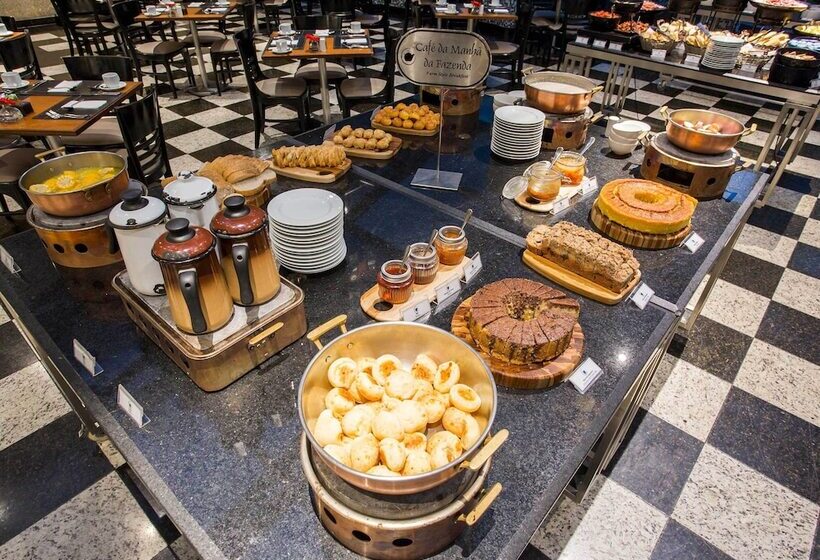 هتل Estanplaza Funchal Faria Lima