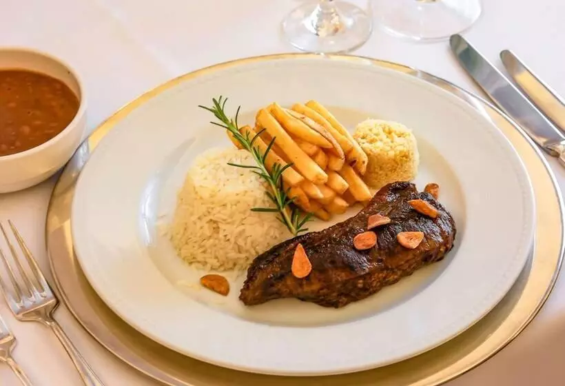 Hotelli Estanplaza Funchal Faria Lima