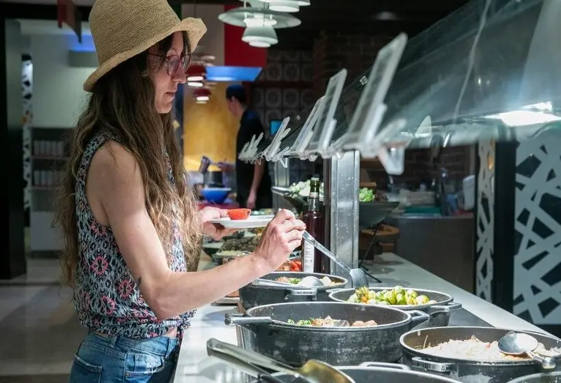 Hôtel Evenia Olympic Suites