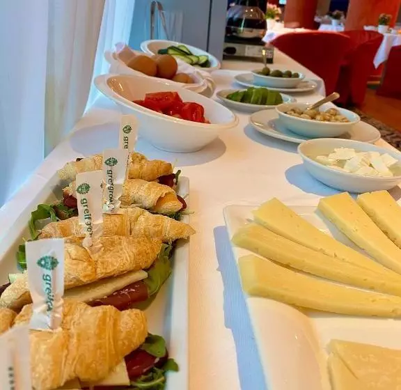 Greif Hotel Maria Theresia