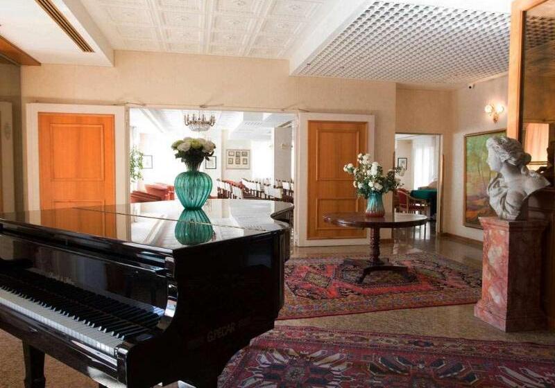 Greif Hotel Maria Theresia