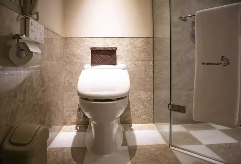 Hotelli Les Suites Taipei   Da An
