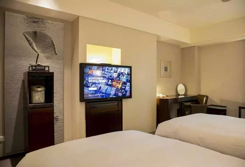 Hotelli Les Suites Taipei   Da An