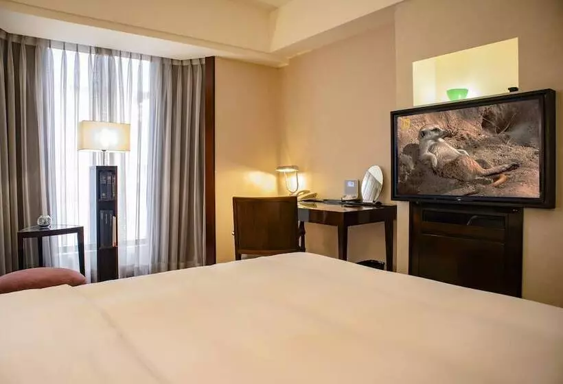 Hotelli Les Suites Taipei   Da An