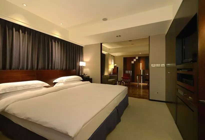 Hotelli Les Suites Taipei   Da An