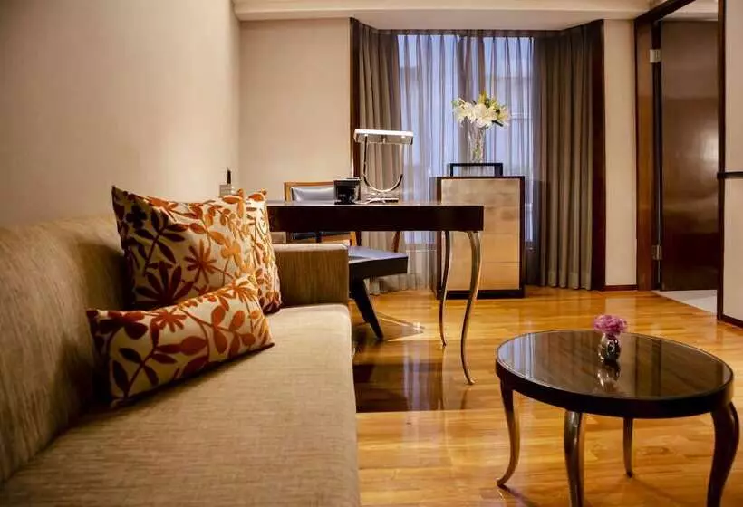 Hotelli Les Suites Taipei   Da An