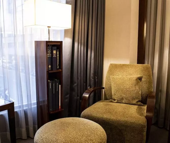 Hotelli Les Suites Taipei   Da An