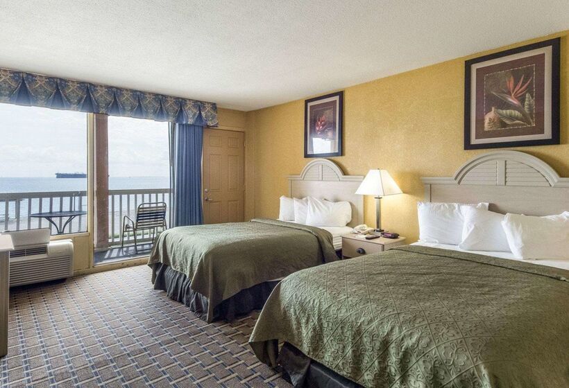 فندق Quality Inn & Suites On The Beach