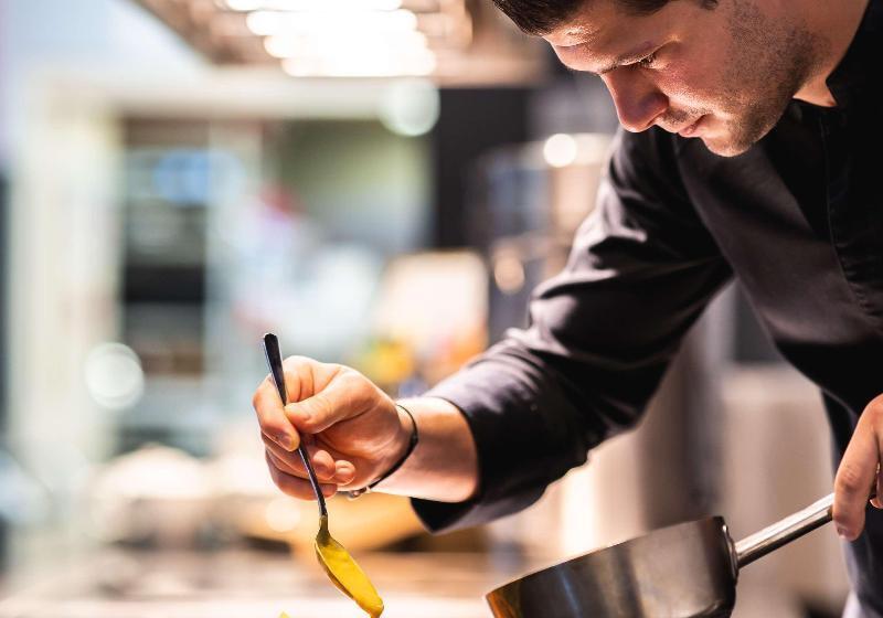 هتل Radisson Blu Balmoral