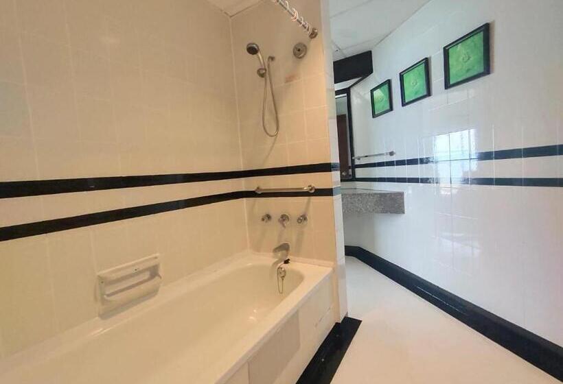 Hotel Rainbow Paradise Beach Resort