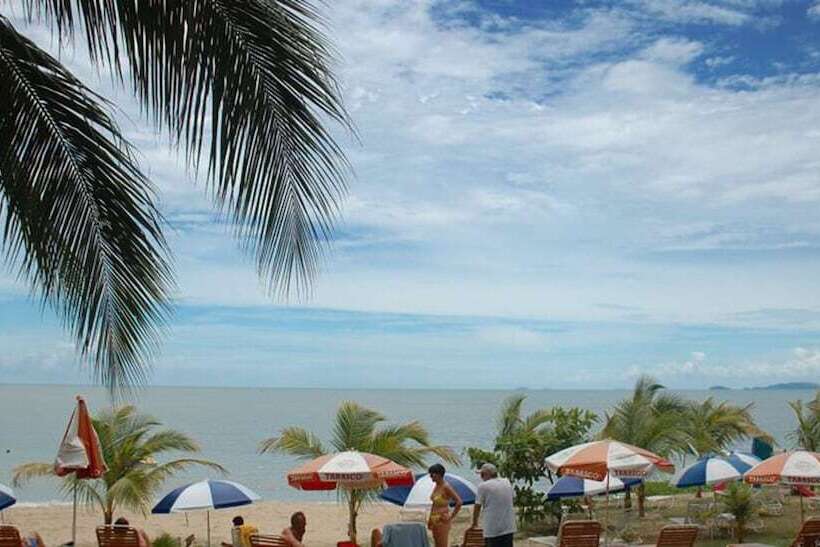 Otel Rainbow Paradise Beach Resort