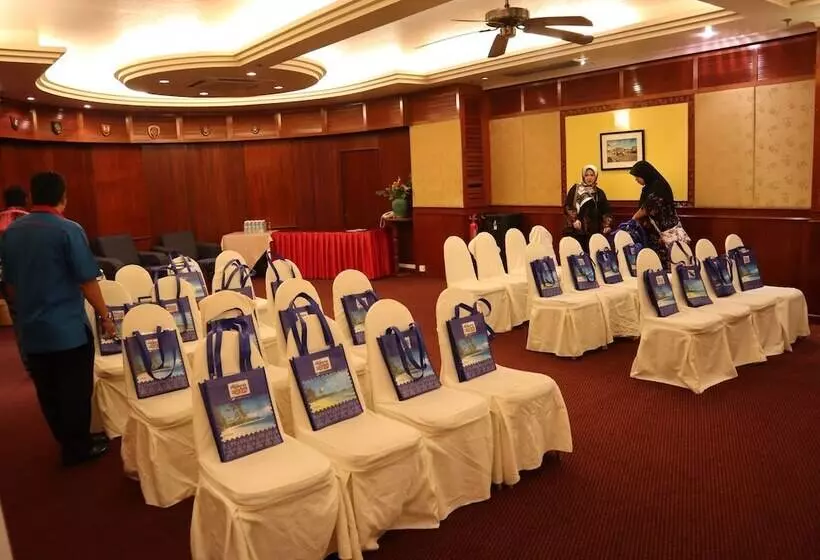 ホテル Rainbow Paradise Beach Resort