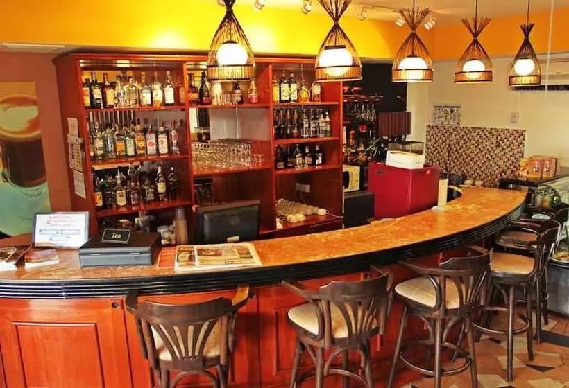 ホテル Rainbow Paradise Beach Resort