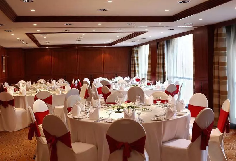 ホテル Swissbel Sharjah