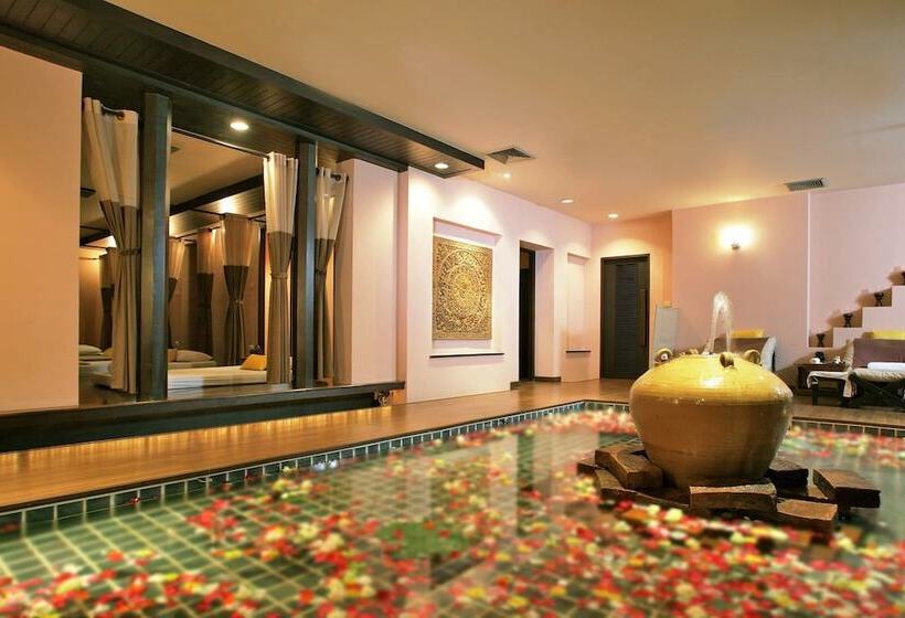 Topland Hotel & Convention Centre