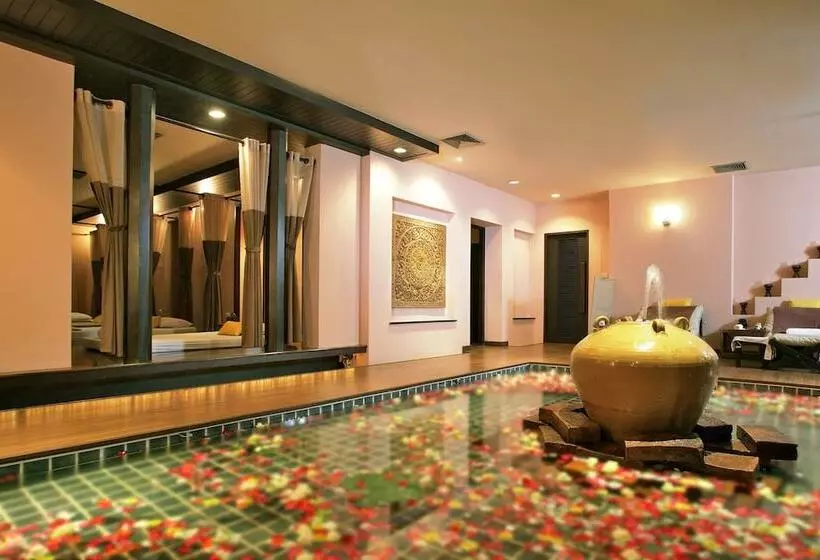 Topland Hotel & Convention Centre