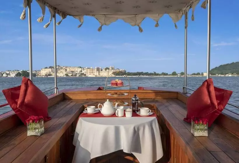 ホテル Trident Udaipur