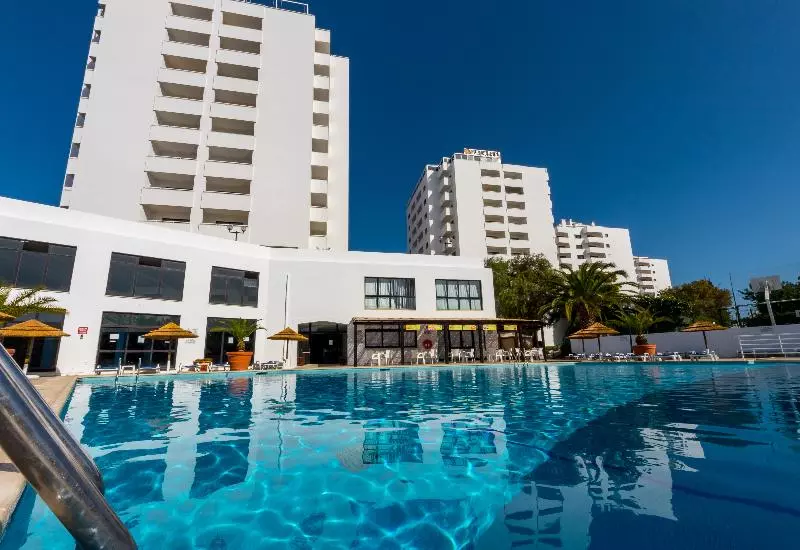 Apartamentos Turísticos Janelas Do Mar