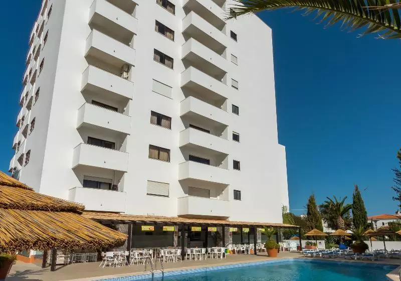 Apartamentos Turísticos Janelas Do Mar