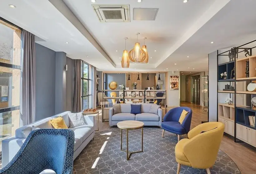 Odalys City - Aix en Provence Centre Rotonde - Les Floridianes