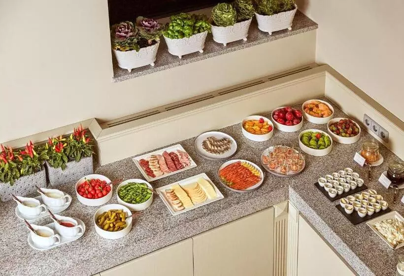 Ratonda Centrum Hotels