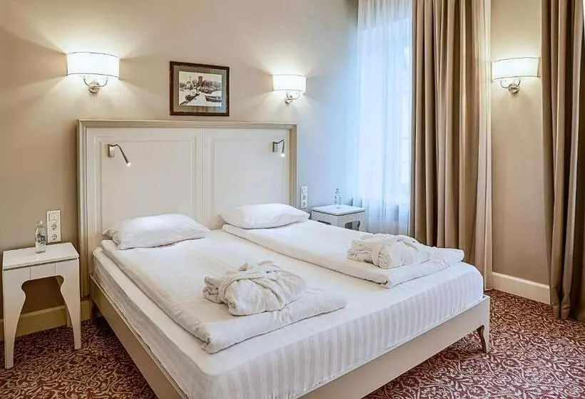 Ratonda Centrum Hotels