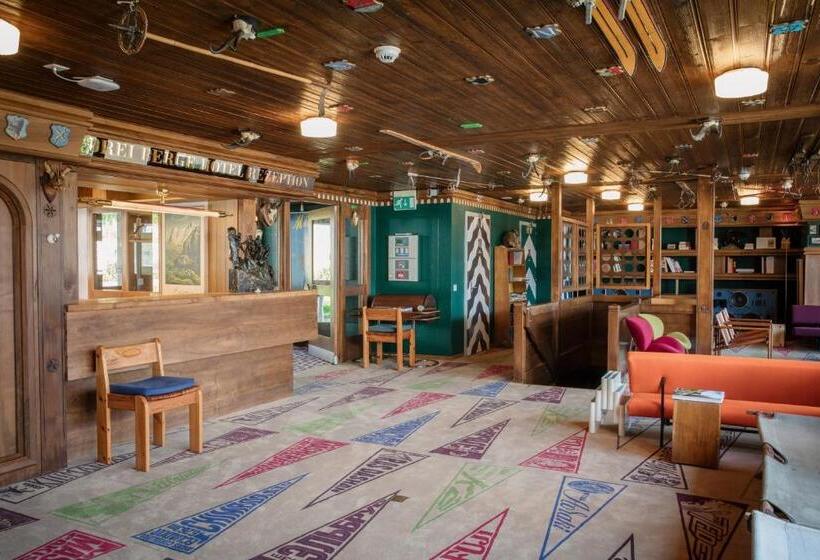 هاستل Drei Berge