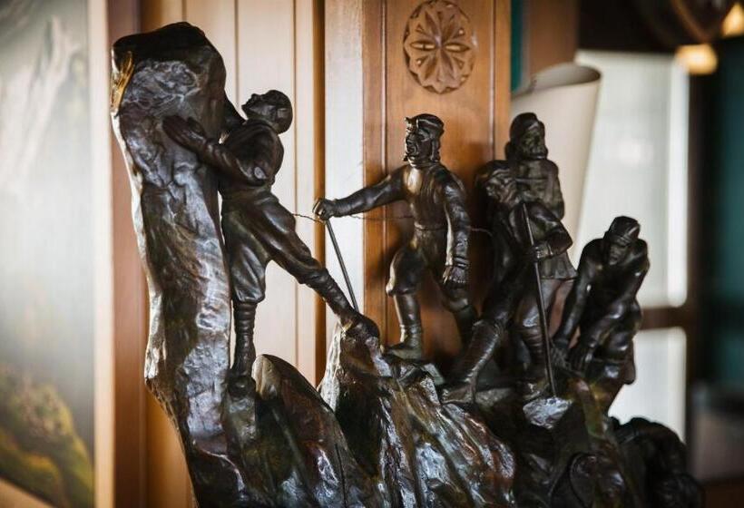 هاستل Drei Berge