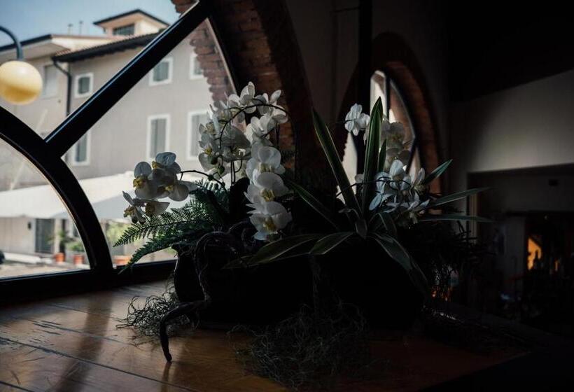 בית מלון כפרי Albergo La Meridiana