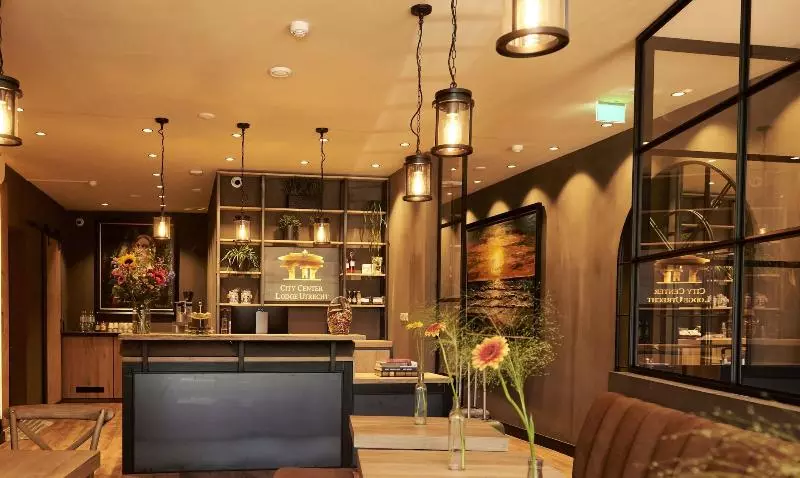 هتل City Center Lodge Utrecht