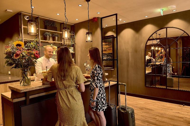 Отель City Center Lodge Utrecht